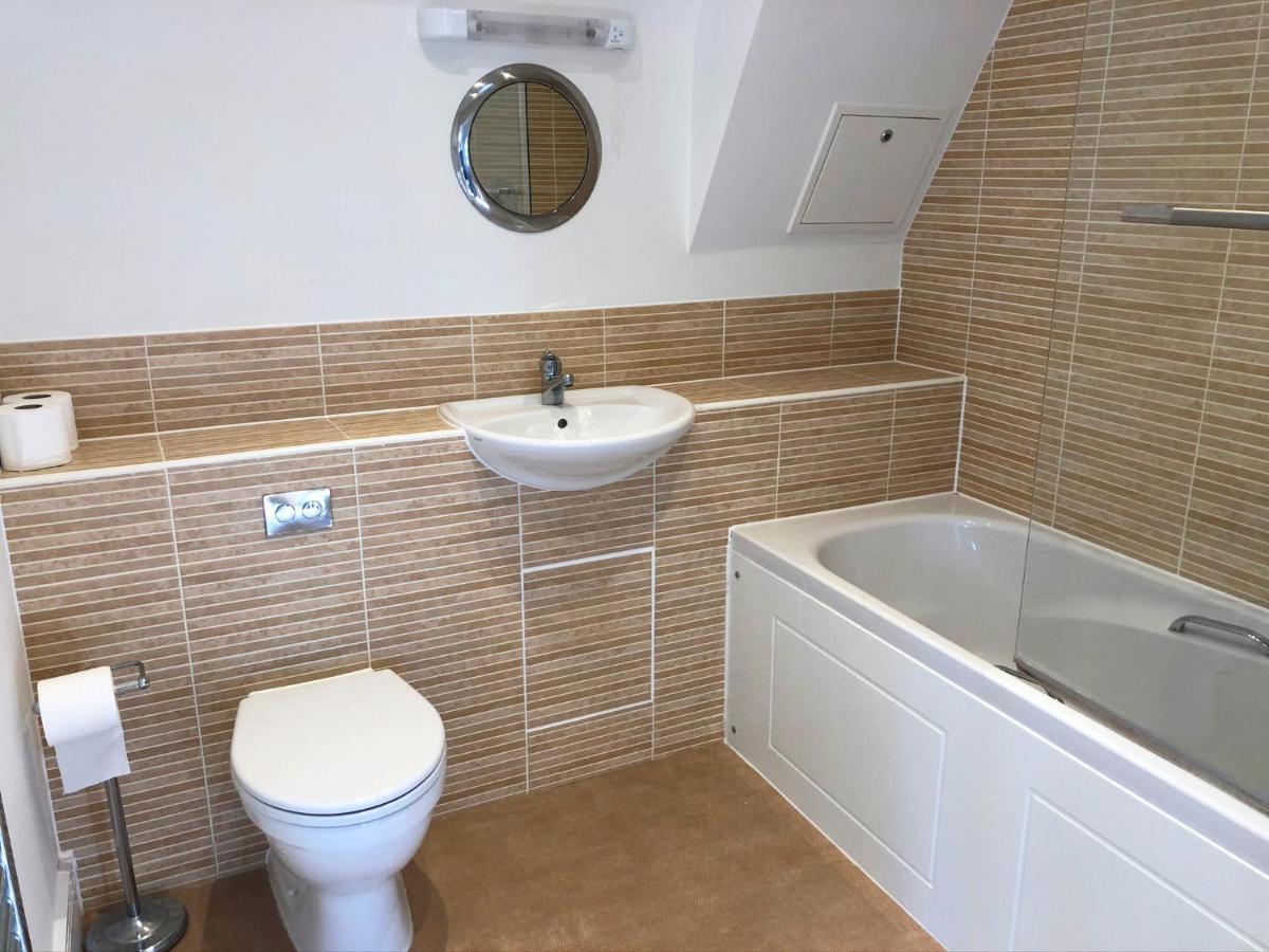 Parkside Penthouse Apartment Yeovil Exterior photo