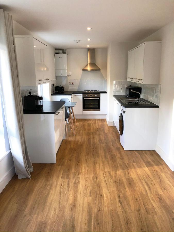 Parkside Penthouse Apartment Yeovil Exterior photo